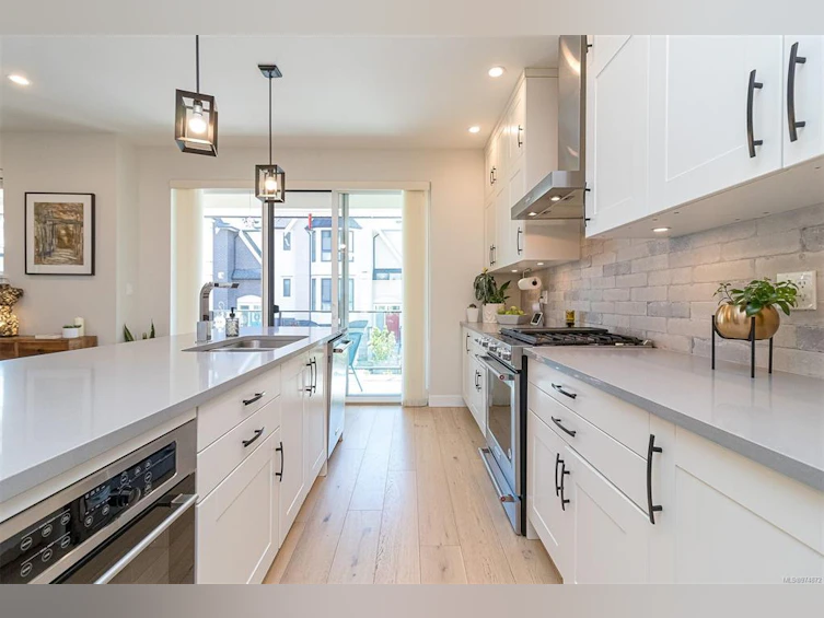 2830 Turnstyle Crescent, Langford, BC, V9B 0T8 - 11