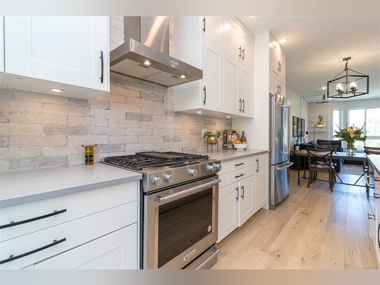 2830 Turnstyle Crescent, Langford, BC, V9B 0T8 - 12