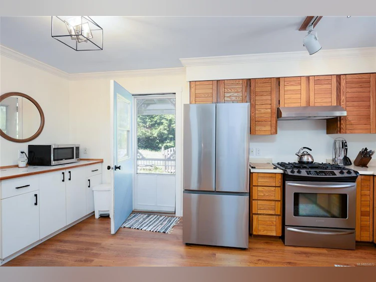 163 Easthom Road, Gabriola Island, BC, V0R 1X2 - 8