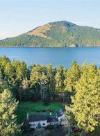 784 Woodcreek Drive