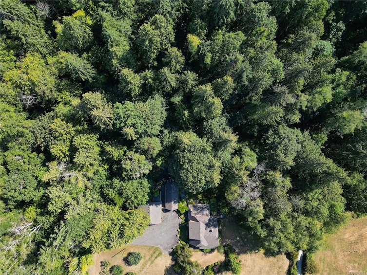 1695 Cultra Avenue, Central Saanich, BC, V8M 1T1 - 9