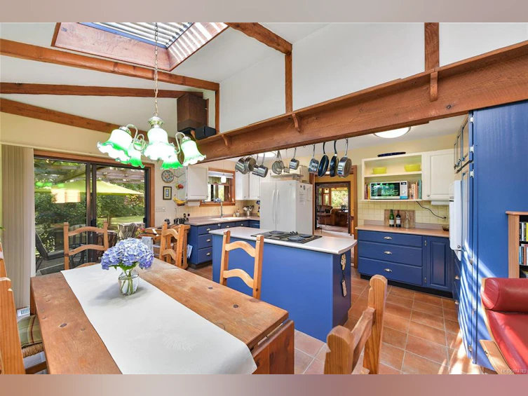 1695 Cultra Avenue, Central Saanich, BC, V8M 1T1 - 60