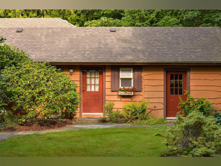 1695 Cultra Avenue, Central Saanich, BC, V8M 1T1 - 89