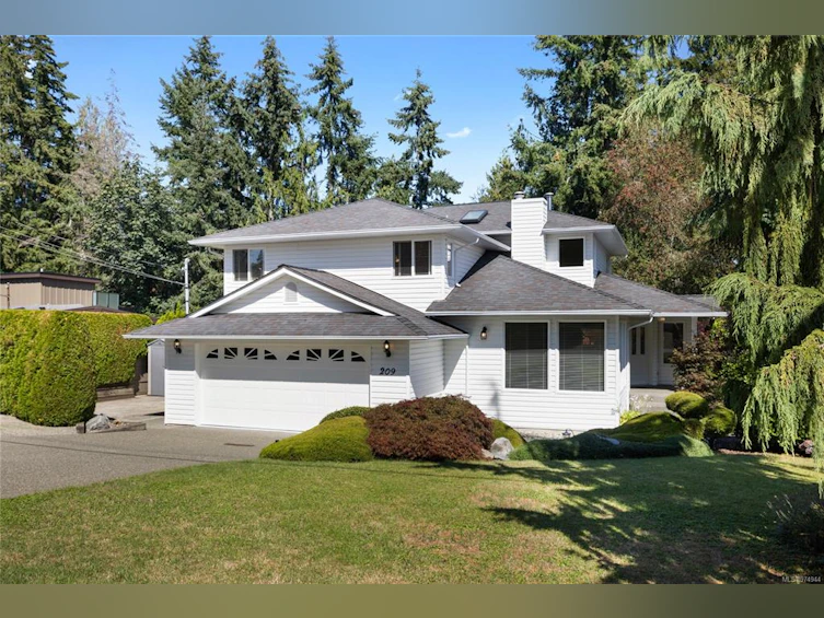 209 Thetis Avenue, Qualicum Beach, BC, V9K 1R8