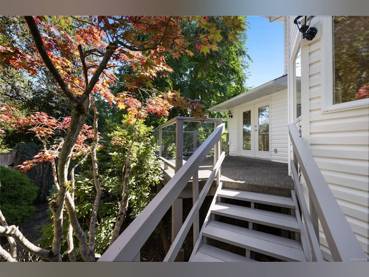 209 Thetis Avenue, Qualicum Beach, BC, V9K 1R8 - 42