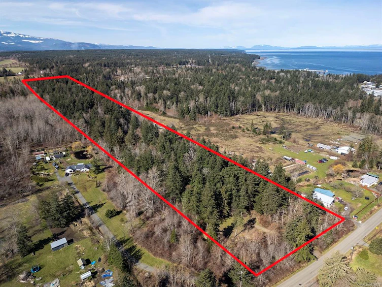 2 Little River Road, Comox, BC, V9M 4C5 - 2