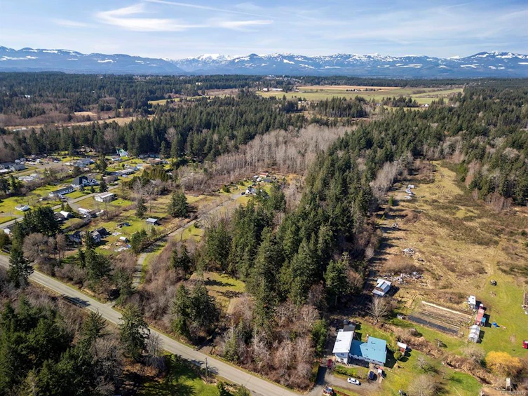 2 Little River Road, Comox, BC, V9M 4C5 - 8