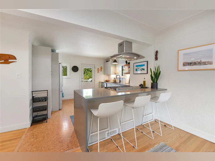 2840 Rockwell Avenue, Saanich, BC, V9A 2M9 - 13