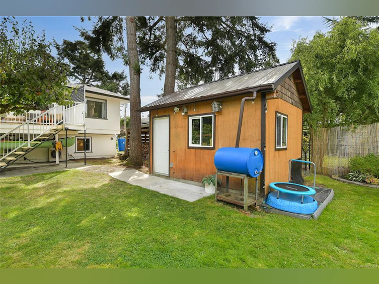 2840 Rockwell Avenue, Saanich, BC, V9A 2M9 - 31