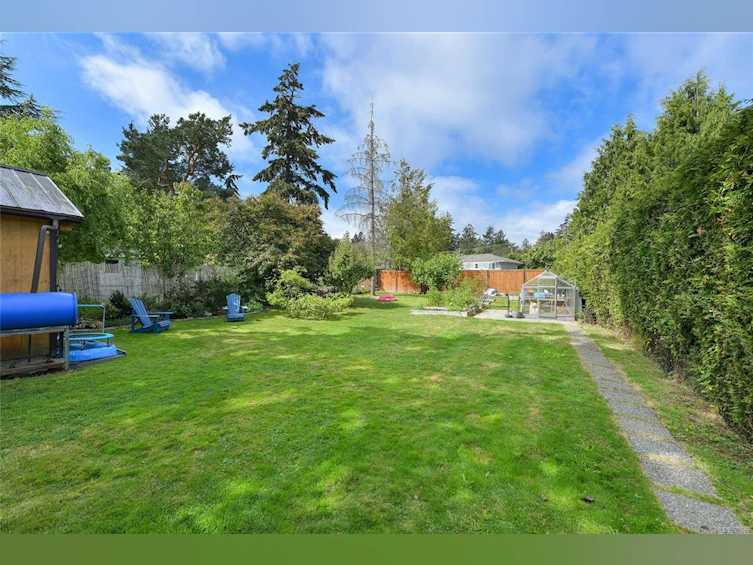 2840 Rockwell Avenue, Saanich, BC, V9A 2M9 - 35