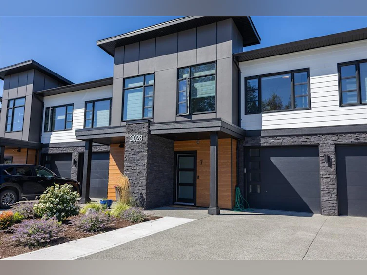 7-3028 S Alder Street, Campbell River, BC, V9H 0E9 - 2