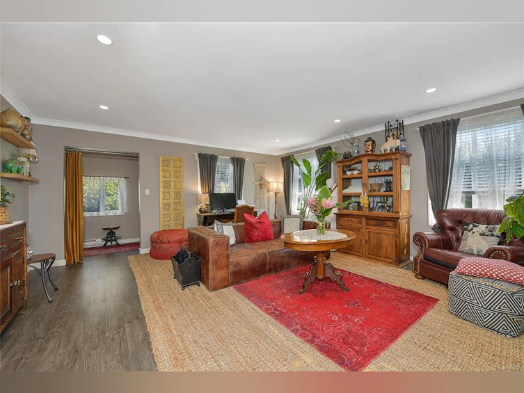 3 Price Road, View Royal, BC, V9B 1V4 - 8