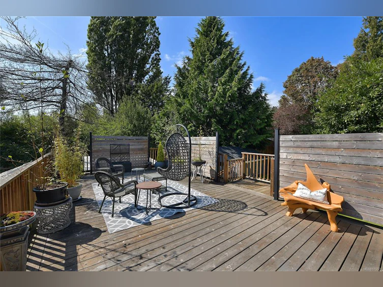 3 Price Road, View Royal, BC, V9B 1V4 - 33
