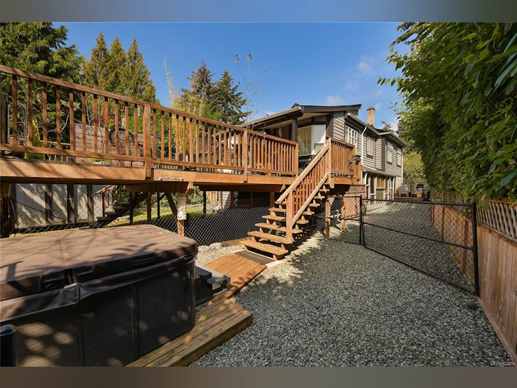3 Price Road, View Royal, BC, V9B 1V4 - 35