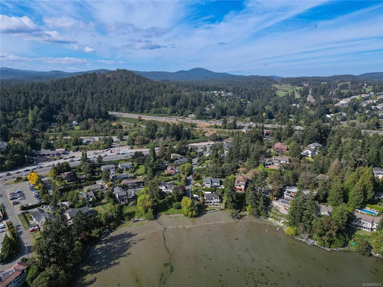 3 Price Road, View Royal, BC, V9B 1V4 - 57