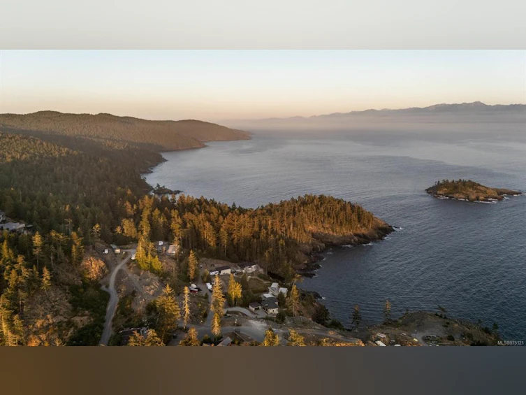 7510 Ocean Park Place, Sooke, BC, V9Z 1L8 - 32