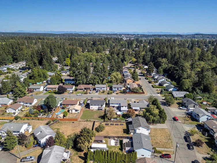 1941 Embleton Crescent, Courtenay, BC, V9N 8K1 - 42