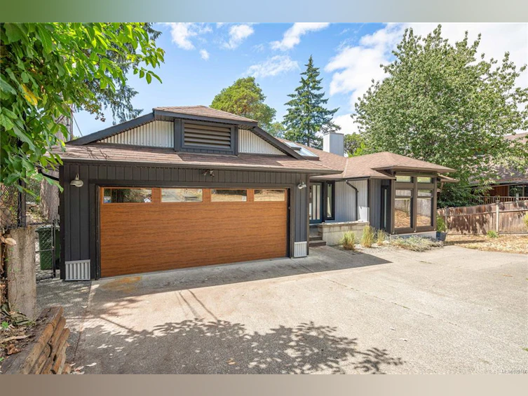 2880 Leigh Road, Langford, BC, V9B 4G3 - 65