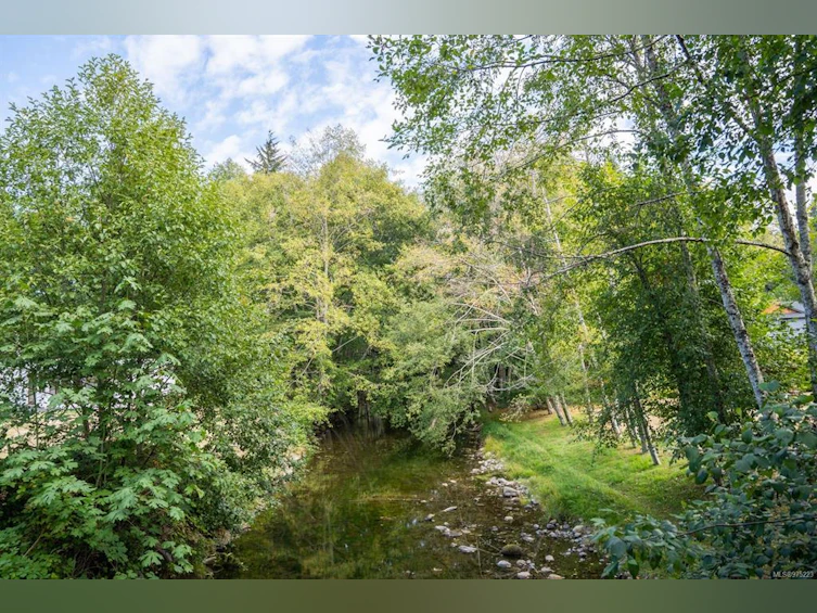 1187 Lee Road, French Creek, BC, V9P 2L2 - 86