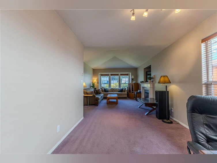 1074 Springbok Road, Campbell River, BC, V9W 7K7 - 9