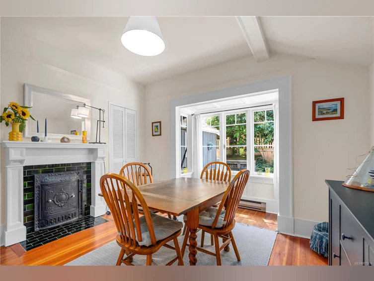 2878 Inlet Avenue, Saanich, BC, V9A 2M7 - 9