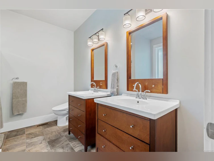 3649 Robb Place, Highlands, BC, V9E 1C8 - 21