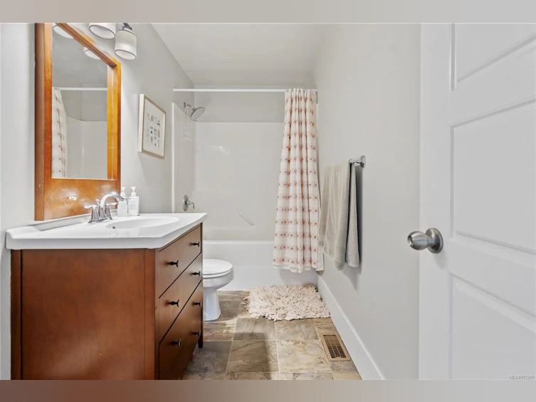 3649 Robb Place, Highlands, BC, V9E 1C8 - 25
