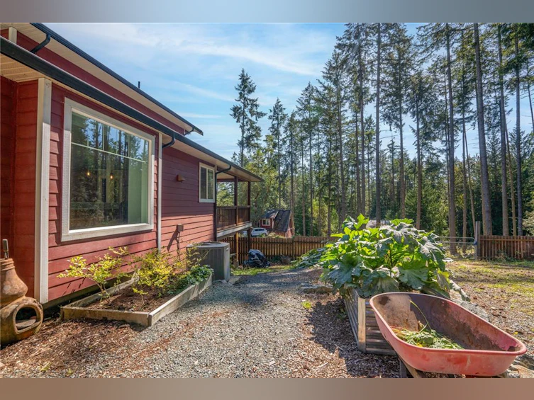 3649 Robb Place, Highlands, BC, V9E 1C8 - 49