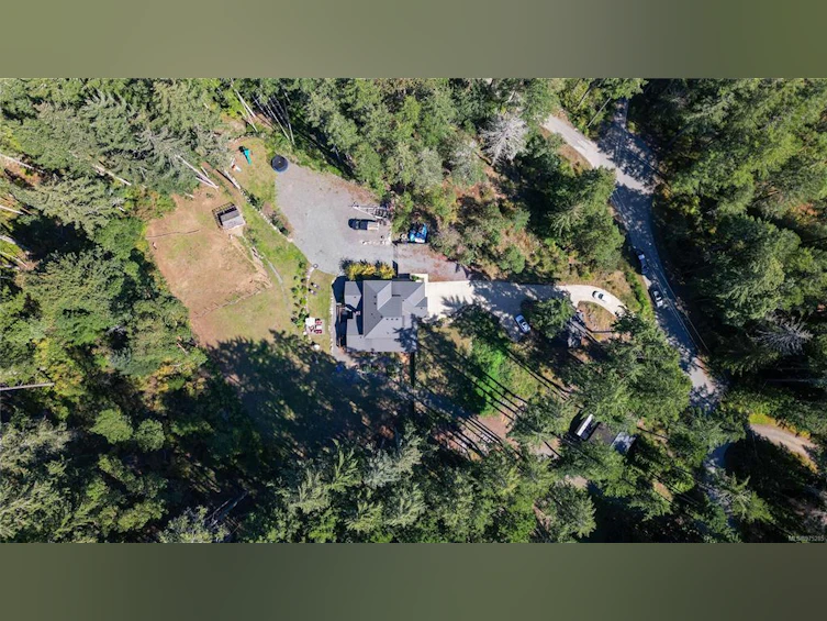 3649 Robb Place, Highlands, BC, V9E 1C8 - 63