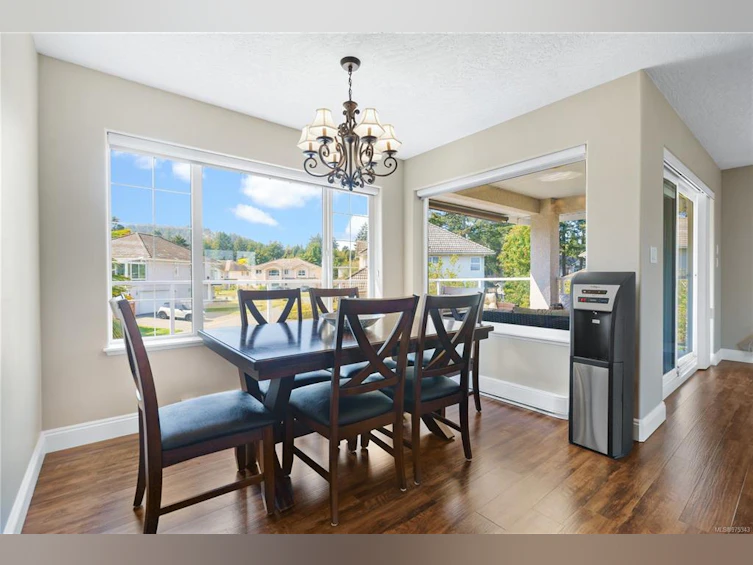 6255 Karen Court, Central Saanich, BC, V8Z 7K7 - 7