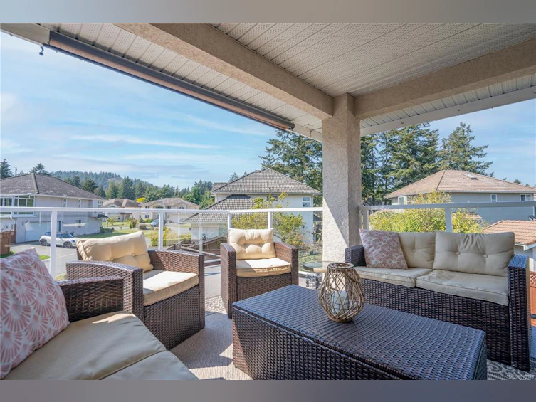 6255 Karen Court, Central Saanich, BC, V8Z 7K7 - 11