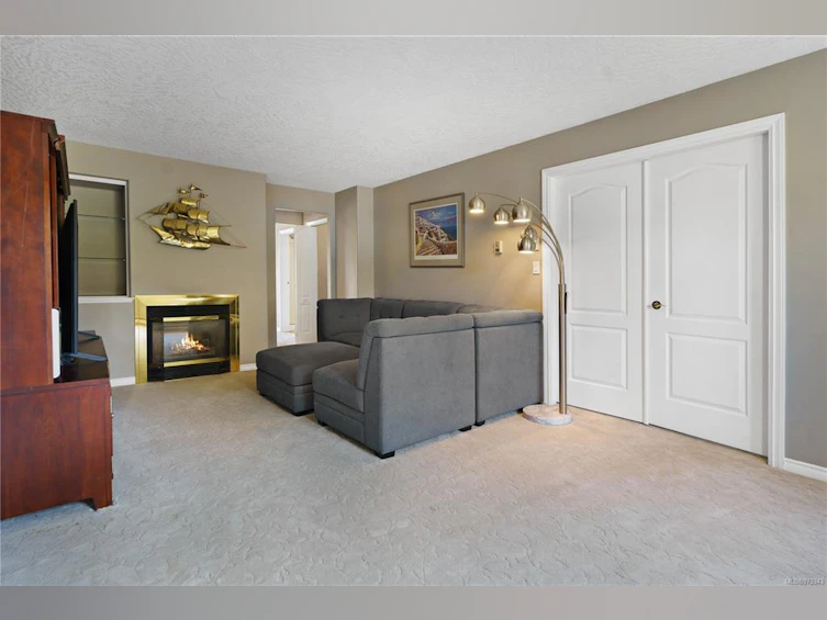 6255 Karen Court, Central Saanich, BC, V8Z 7K7 - 26