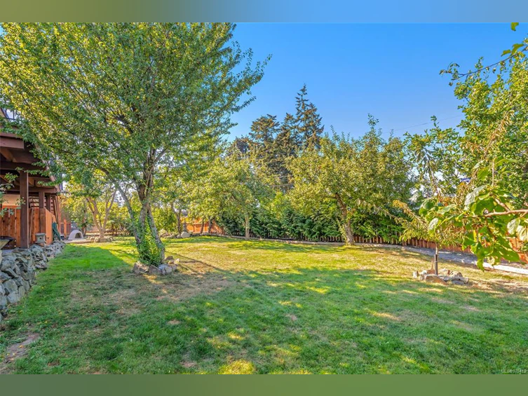 909 Capilano Place, Nanaimo, BC, V9T 1S4 - 8