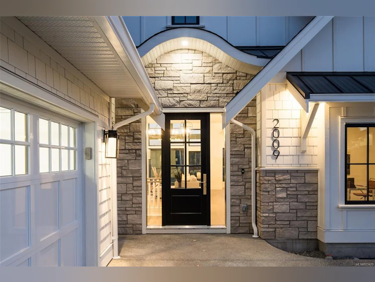 2009 Pinehurst Terrace, Langford, BC, V9B 3S3 - 4