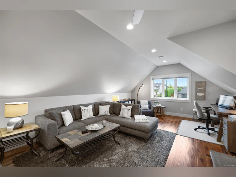 694 Lowry's Road, French Creek, BC, V9P 0C5 - 8
