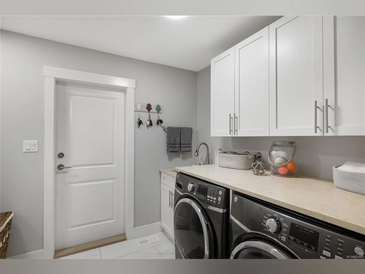 694 Lowry's Road, French Creek, BC, V9P 0C5 - 38