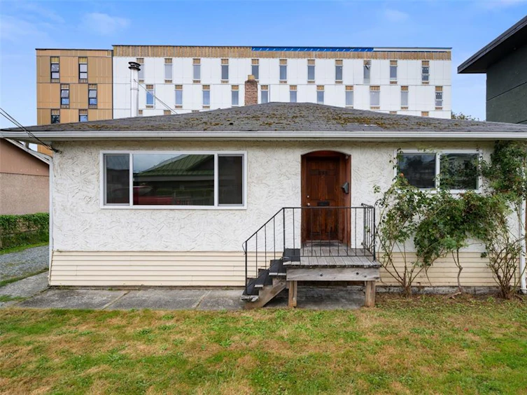 831 Jubilee Street, Duncan, BC, V9L 1X9 - 4