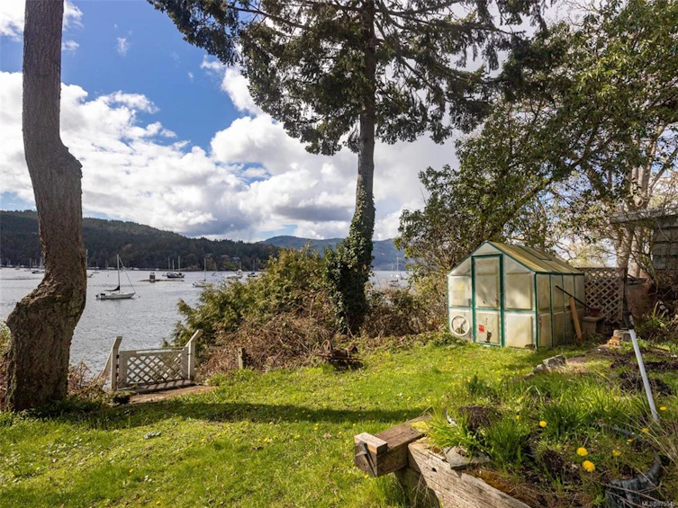 7082 Brentwood Drive, Central Saanich, BC, V8M 1B6 - 37