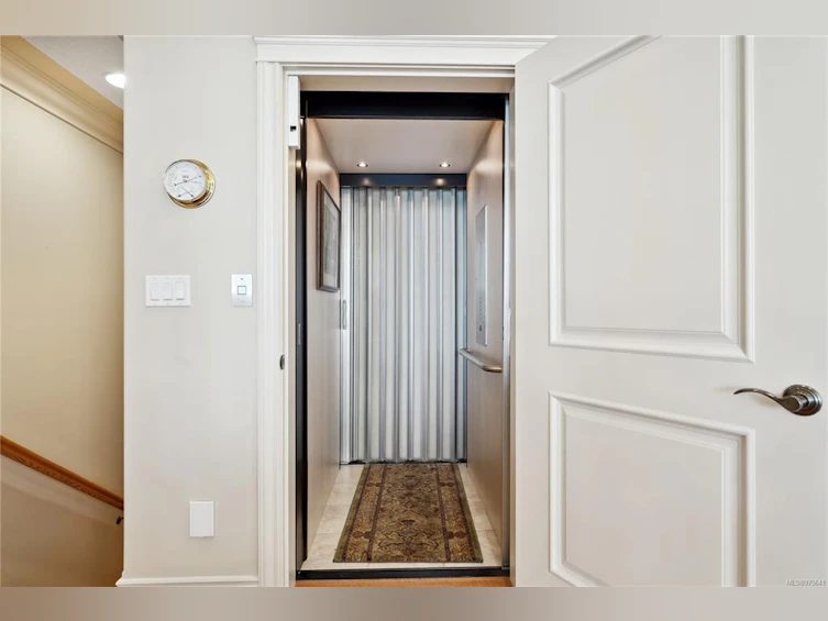311 Palmer Stat, View Royal, BC, V9B 6M2 - 37