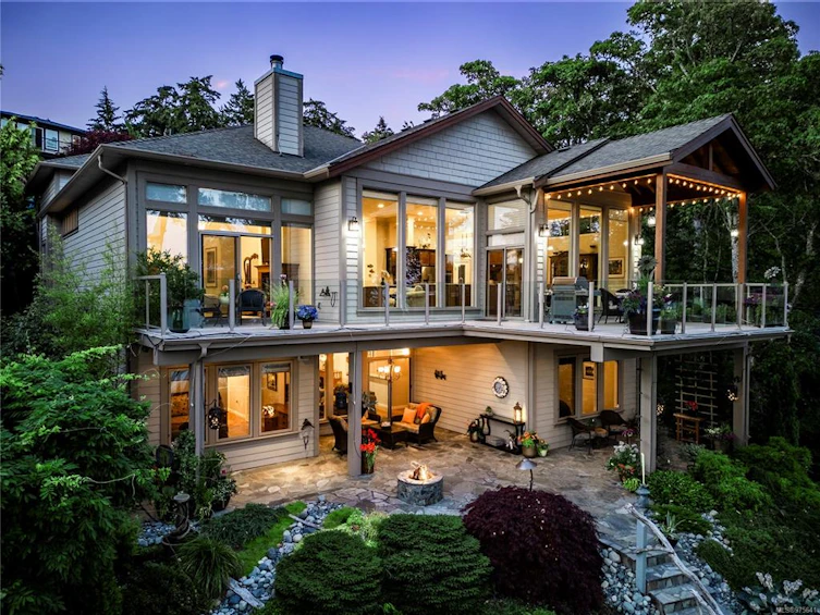311 Palmer Stat, View Royal, BC, V9B 6M2