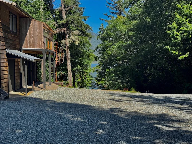 780 Campbell Street, Tofino, BC, V0R 2Z0 - 12