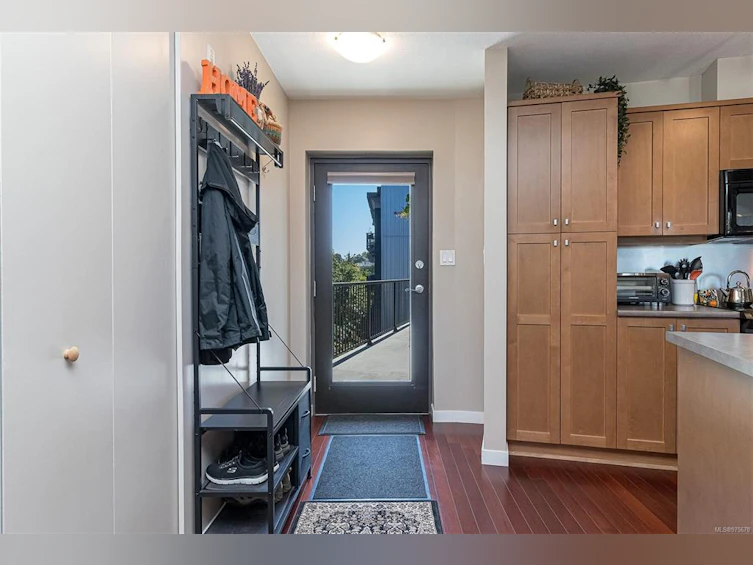 320-555 Franklyn Street, Nanaimo, BC, V9R 2X9 - 7
