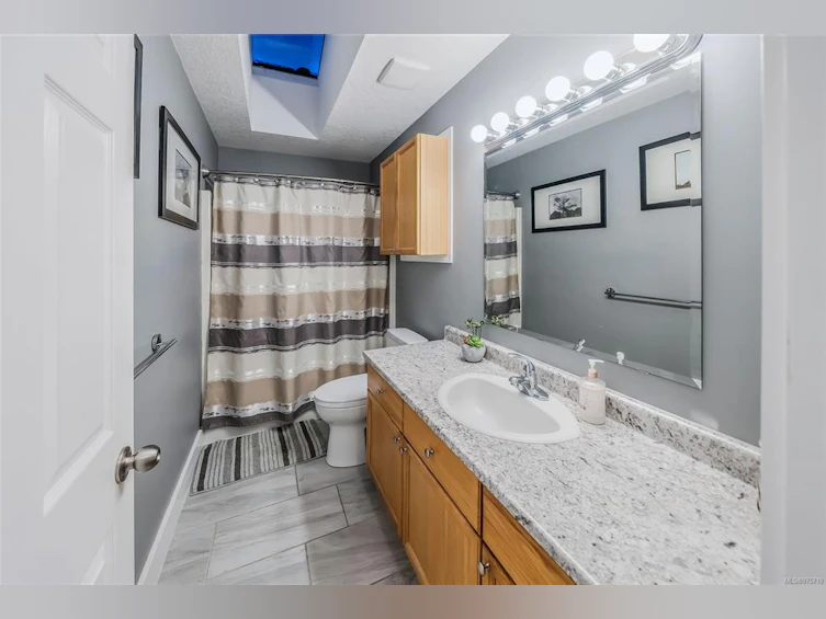 597 Misner Way, French Creek, BC, V9P 2R1 - 17