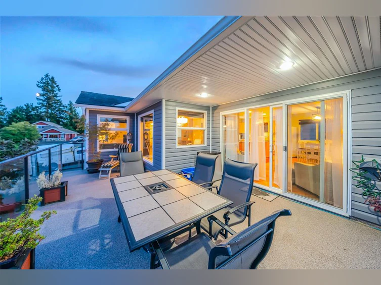 597 Misner Way, French Creek, BC, V9P 2R1 - 28