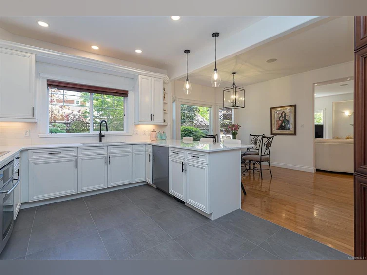 5075 Clutesi Street, Saanich, BC, V8Y 1X4 - 17