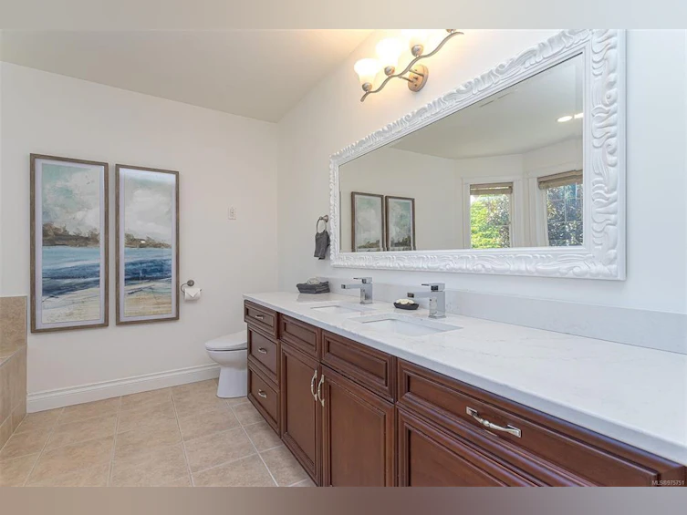 5075 Clutesi Street, Saanich, BC, V8Y 1X4 - 35
