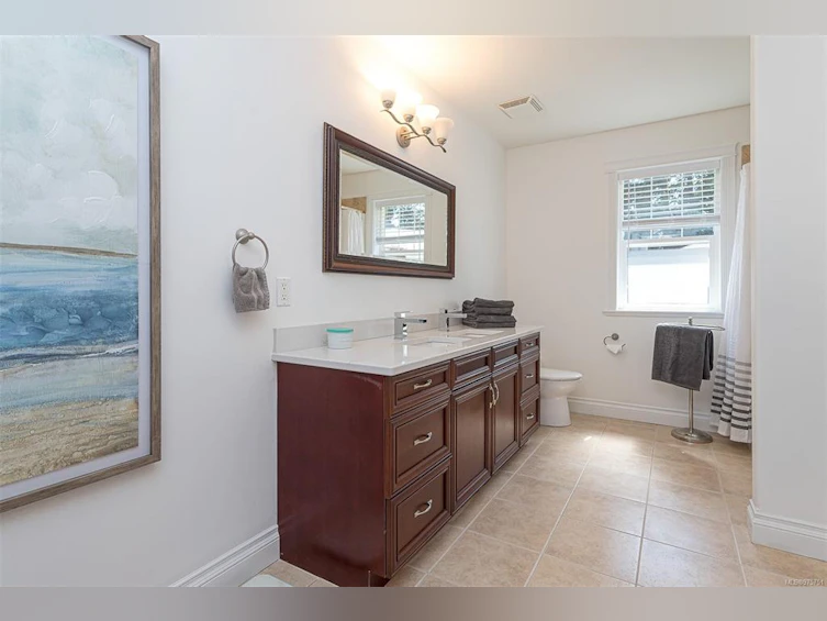 5075 Clutesi Street, Saanich, BC, V8Y 1X4 - 38