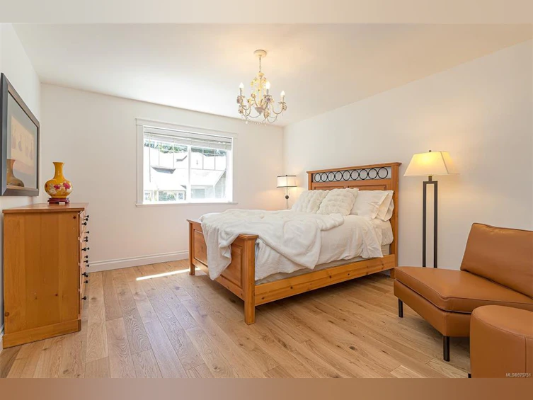 5075 Clutesi Street, Saanich, BC, V8Y 1X4 - 39