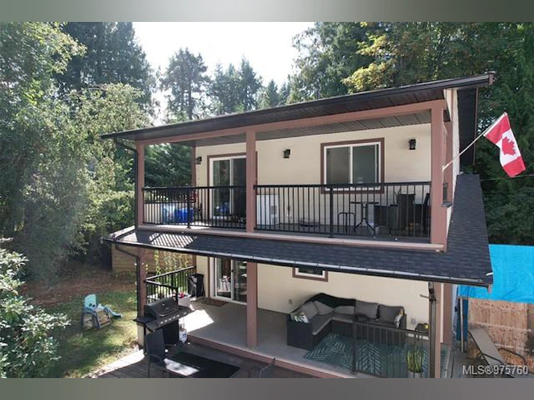 50 Park Road, Lake Cowichan, BC, V0R 2G0 - 2