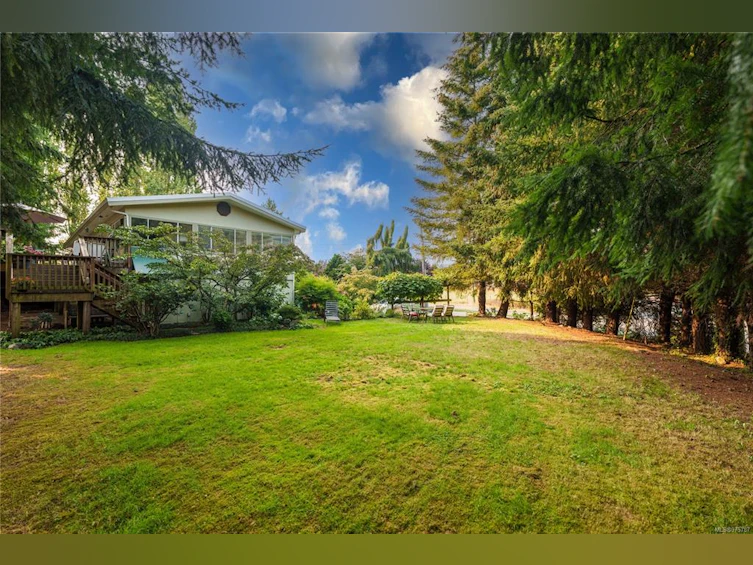 1925 Hovey Road, Central Saanich, BC, V8M 1V8 - 35